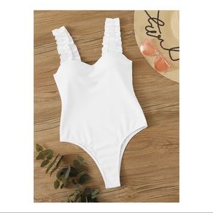 Rib Fill Trim one piece swimsuit ✨